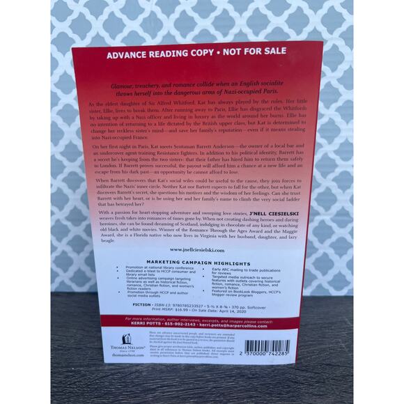 The Socialite by J'Nell Ciesielski Signed Paperback Book Pre-Loved - Picture 2 of 7